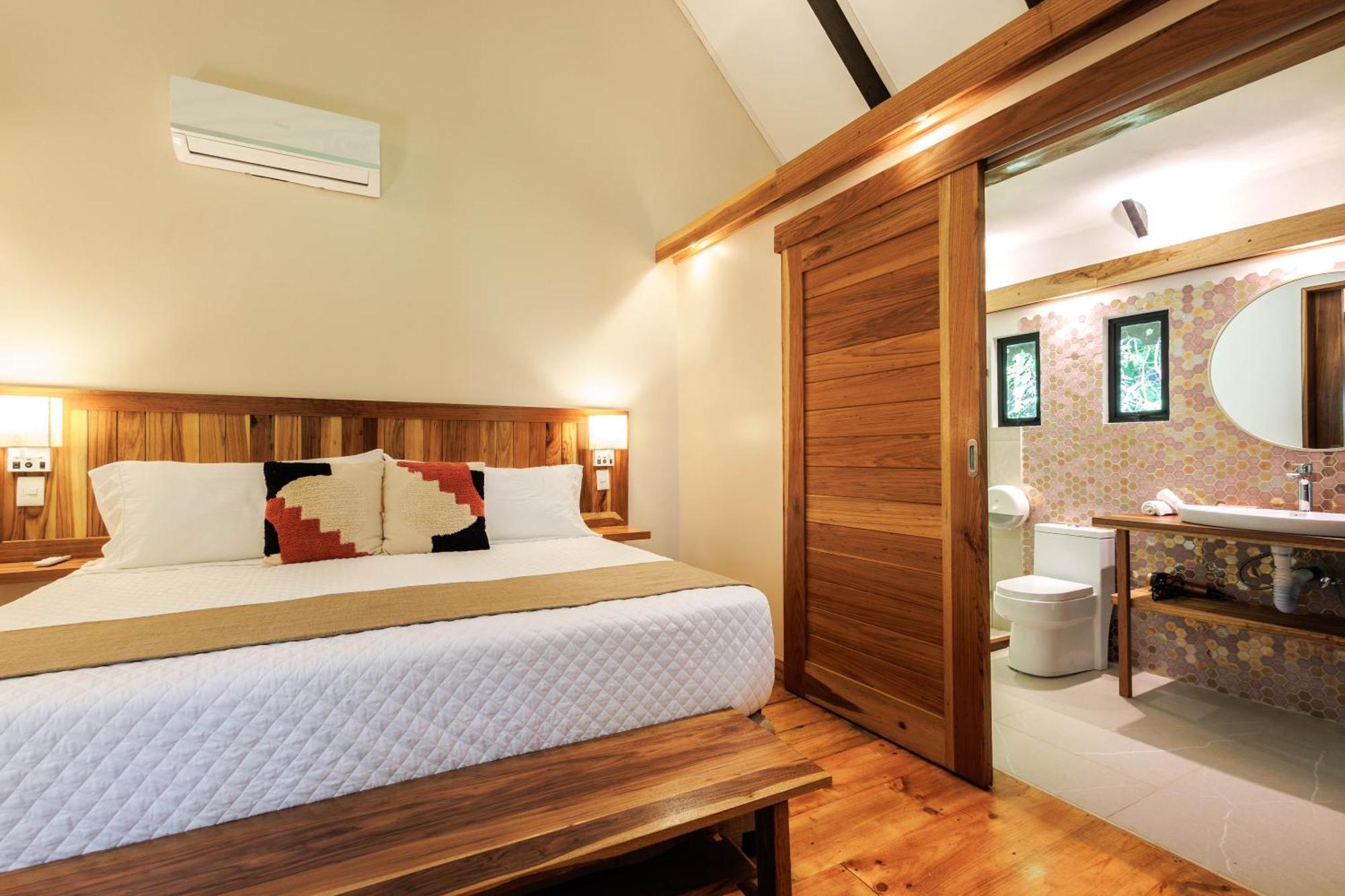 Almonds & Corals Boutique Hotel Puerto Viejo de Talamanca Εξωτερικό φωτογραφία